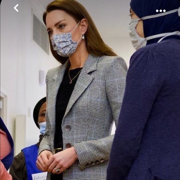 NWT Gray Zara Blazer, Kate Middleton Fave 😍 - Picture 4 of 16